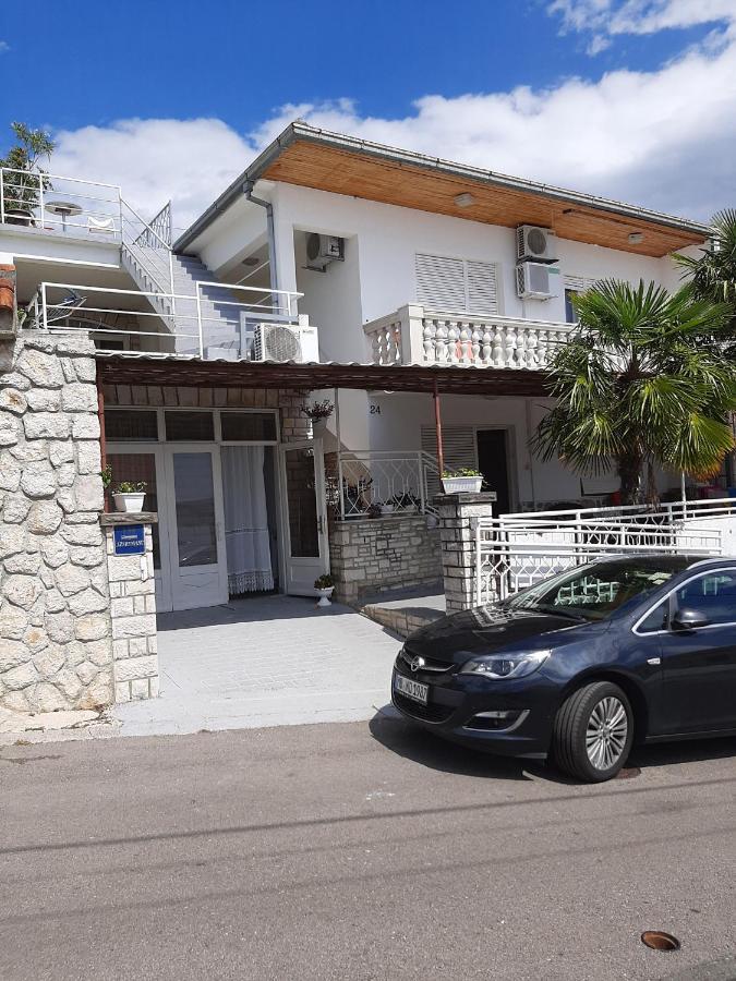 App Borna Apartment Crikvenica Luaran gambar