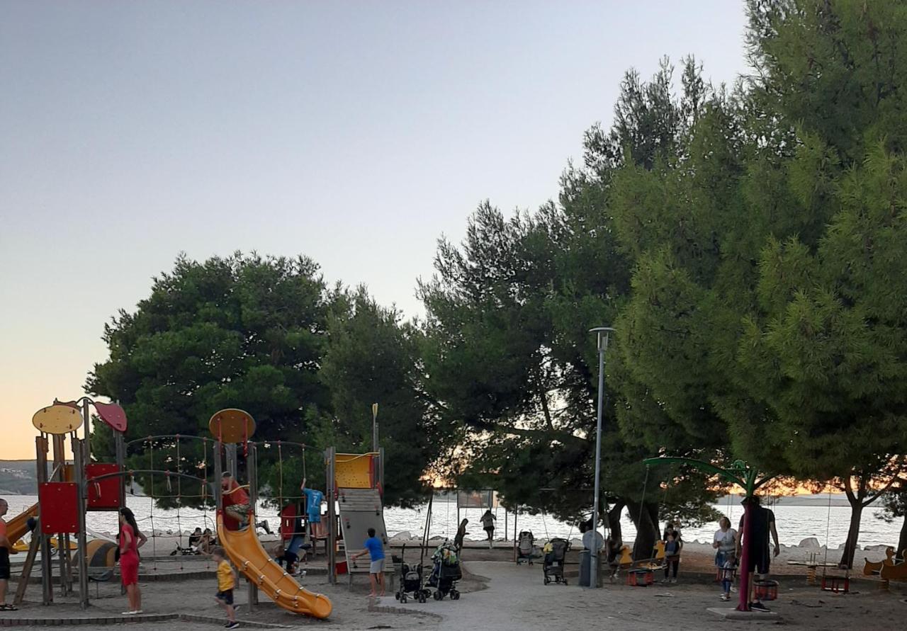App Borna Apartment Crikvenica Luaran gambar